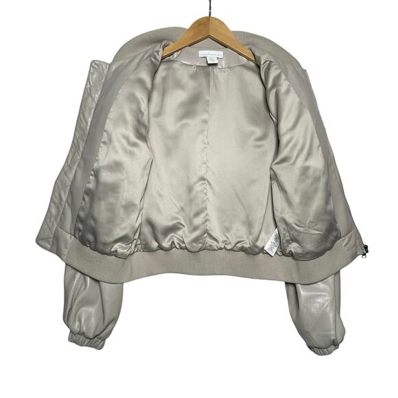 HOUSE OF HARLOW Women’s Stone Gray Vegan Leather Puff Sleeve Bomber - Picture 3 of 4